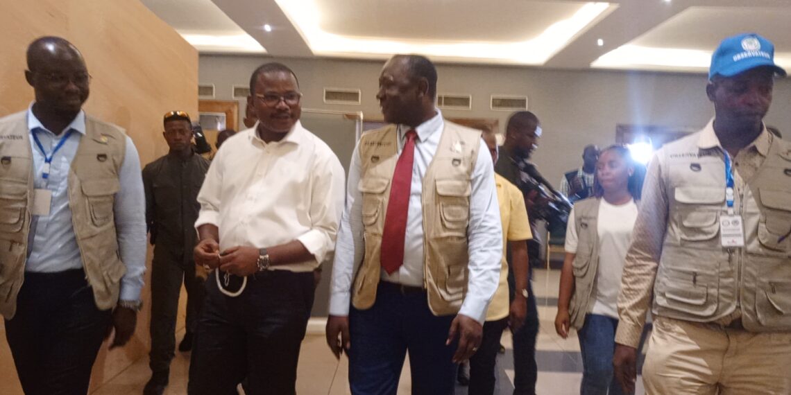 Référendum en Guinée : le président du CNT, Dr Dansa Kourouma, visite le Village électoral de la société civile