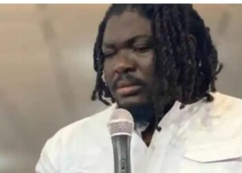 Coyah : le ministère public requiert un an de prison contre l’artiste Singleton