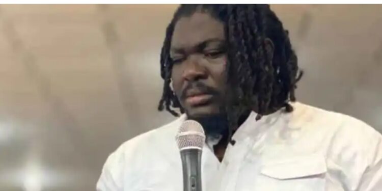 Coyah : le ministère public requiert un an de prison contre l’artiste Singleton