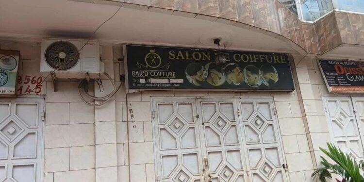 Kobaya : un jeune coiffeur poignardé à mort par son cousin