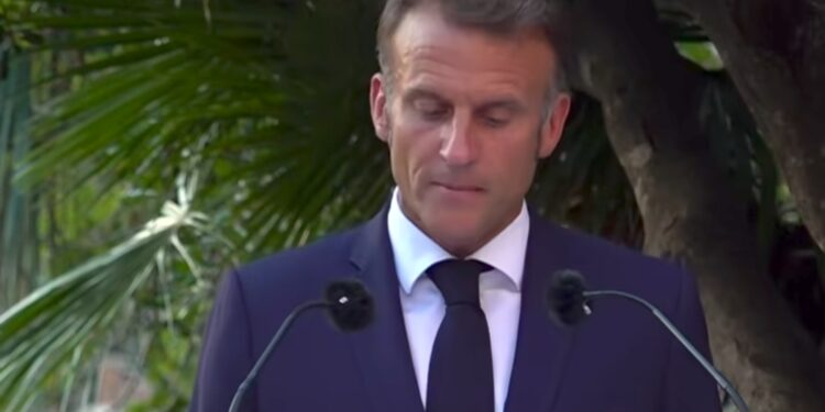 Macron dénonce les menaces visant des magistrats et appelle à des poursuites rapides