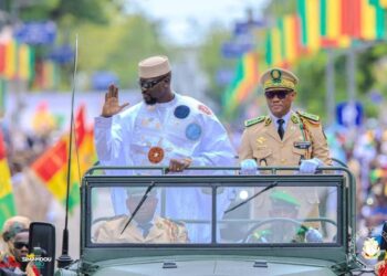67 ans d’indépendance : le président se recueille à la Place des Martyrs