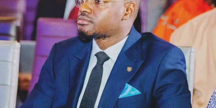 Guinée : Le journaliste Djiba Millimouno présenté au parquet puis reconduit à la gendarmerie