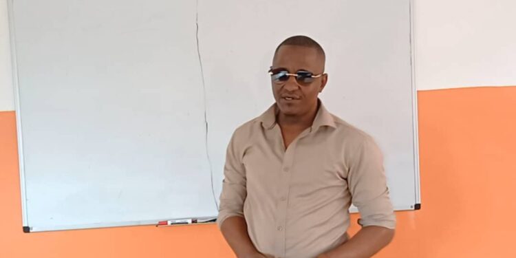 Journée mondiale des enseignants : El Professor rend hommage aux bâtisseurs de l’avenir