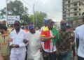 Du Palais du Peuple à la Présidence : Une Marche Symbolique en Soutien au Général Doumbouya
