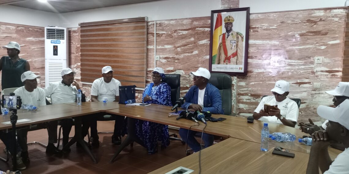 Guillaume Hawing défend la candidature du général Mamadi Doumbouya