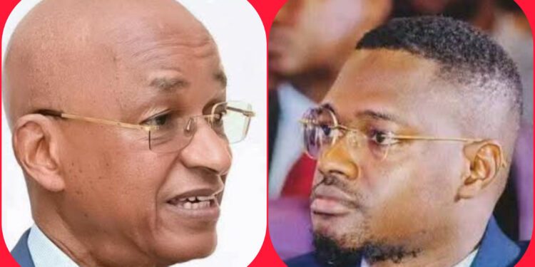 Guinée : le journaliste Djiba Milimono toujours détenu, les réactions se multiplient