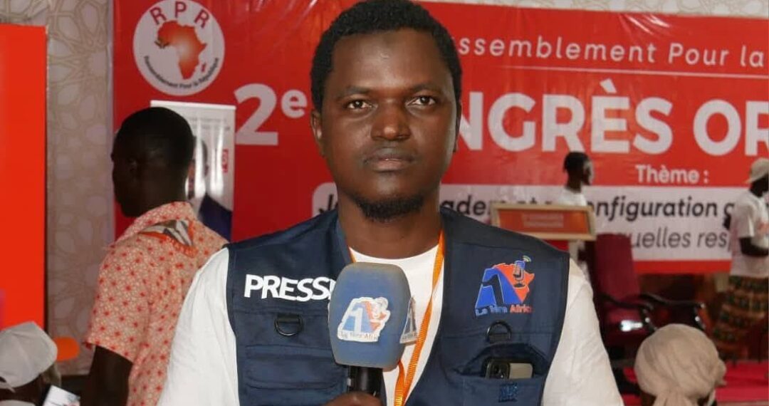 Tribune : Quand les plumes s’inclinent devant les décrets