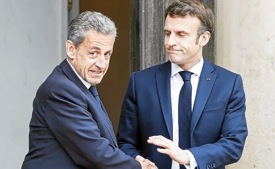 France : Emmanuel Macron a reçu Nicolas Sarkozy avant son incarcération