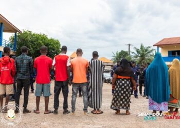 Dépôts sauvages d’ordures : dix individus interpellés sur l’axe Cosa – T7 à Conakry