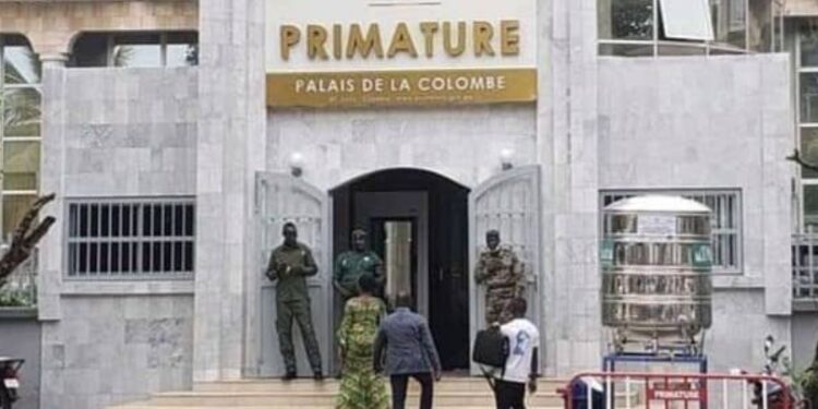 Grogne du Syndicat de l’enseignement supérieur : Le PM Bah Oury fait des promesses rassurantes