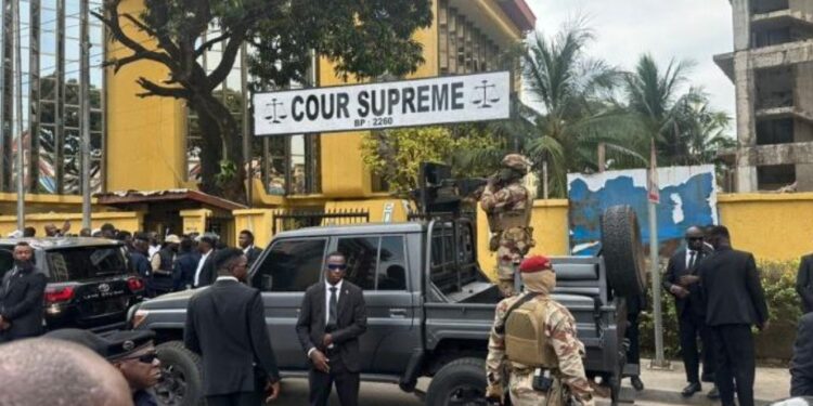 Guinée : La coordination nationale du FNDC rejette la candidature de Mamadi Doumbouya