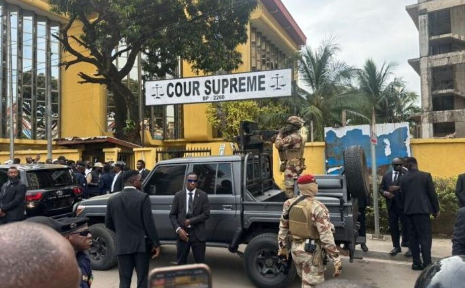 Guinée : La coordination nationale du FNDC rejette la candidature de Mamadi Doumbouya