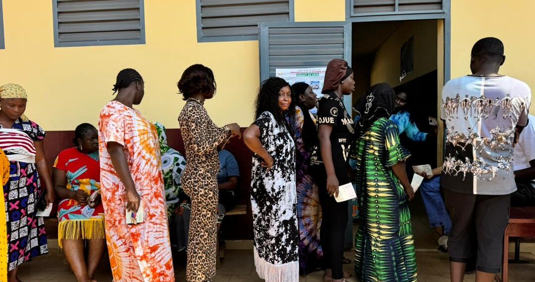 Matoto : le vote démarre dans la sérénité, marqué par une forte mobilisation matinale