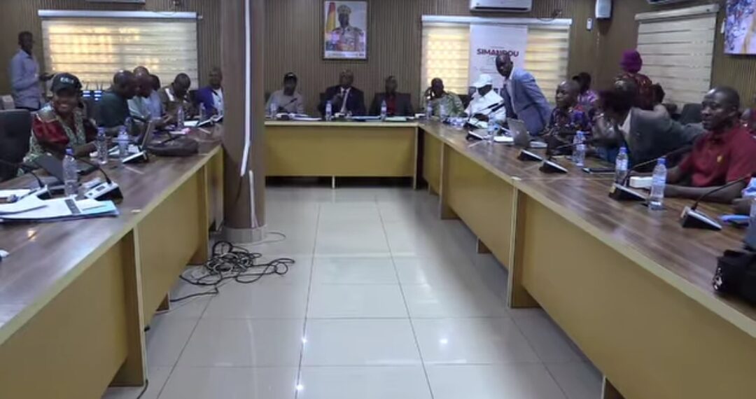 Éducation : une étape franchie dans les négociations sous la médiation du CNDS