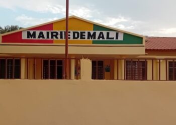 Préfecture de Mali : Le corps d’un jeune homme découvert enterré dans un trou