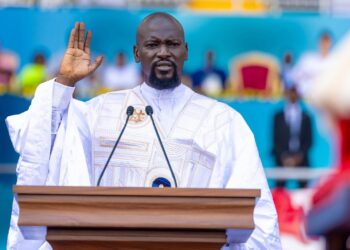 Investiture de Mamadi Doumbouya : Lamine Guirassy appelle à l’unité nationale et au respect de la liberté de la presse