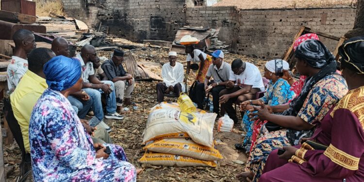 Sangoyah : des familles sinistrées soutenues par un geste humanitaire
