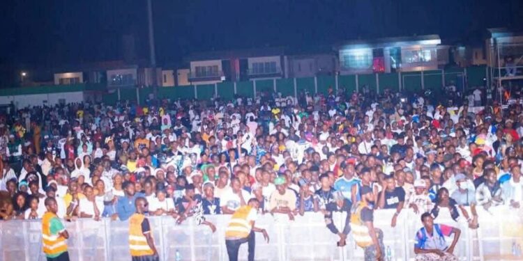 Concert : Wandjan Dimedi réussit un pari historique au stade Petit Sory