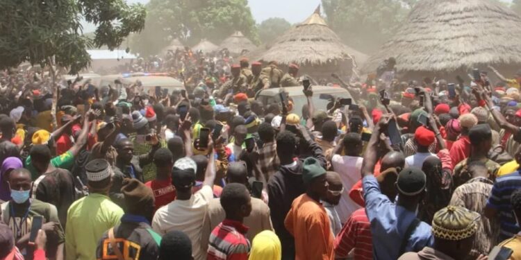 Obsèques de Toumba Diakité : « Aujourd’hui, ce n’est pas seulement un homme que nous enterrons, c’est une part de notre histoire.»