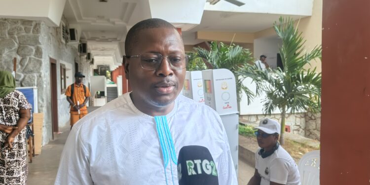 Élections législatives et communales : Alseny Bangoura salue le déroulement du scrutin à Ratoma