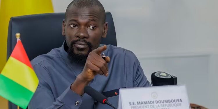 Mamadi Doumbouya lance la bataille de la transformation locale de l’or guinéen