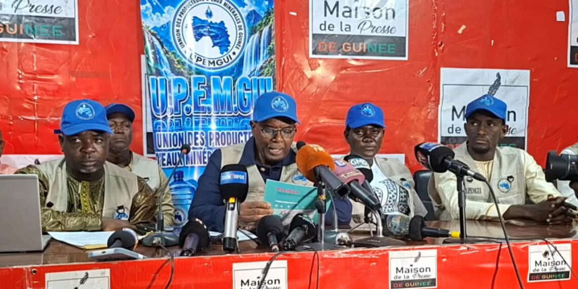 Guinée : l’UPEMGUI salue l’interdiction des plastiques à usage unique
