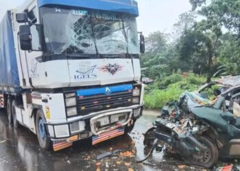 Kindia : trois m○rts et huit bl£ssés graves dans une collision entre une Opel et un camion
