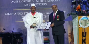 Guinée : le Dr Ousmane Kaba et l’Université Kofi Annan distingués par l’International Committee of Excellence