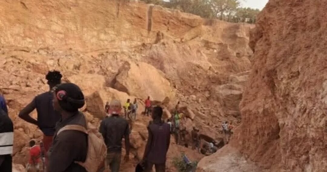 Guinée : un jeune orpailleur m€urt dans un éboulement à Balato, une enquête ouverte